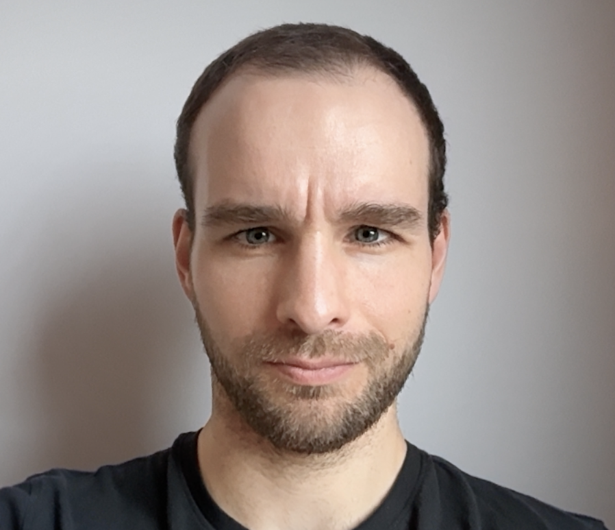 Author Ronnie Schaniel